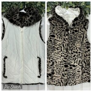 Animal Print Reversible‎ Puffer Vest MEDIUM White Faux Fur Hooded Winter Casual